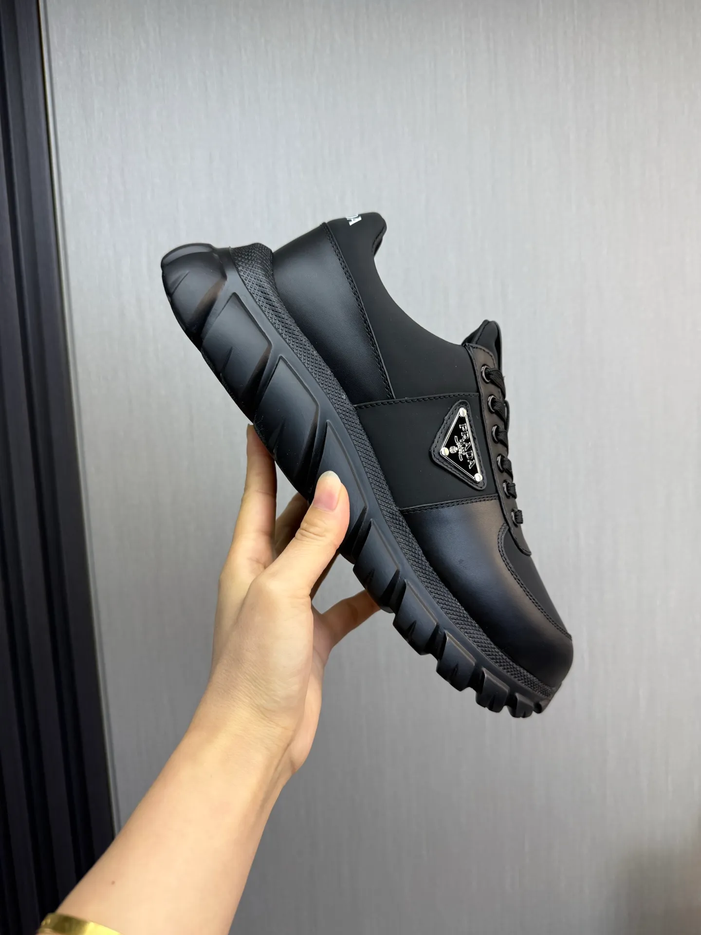 Men's shoes 💰580💰 [PRADA] Men's shoes are popular in the counter, official website is synchronized, 1 high-quality shipment ✔️Imported cowhide fabric + cowhide lining, 1🆚1 replica, original sole, 38-45 (45 customized, non-refundable)